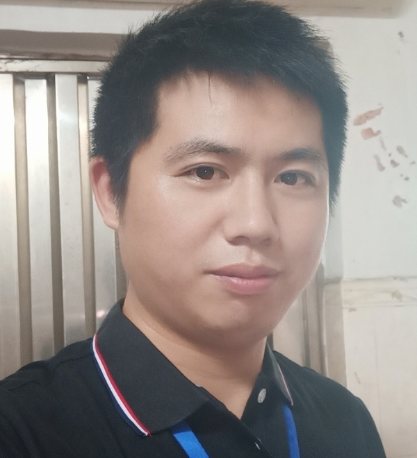 单身奶爸的第一张照片--大庆相亲服务中心