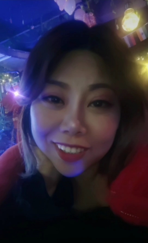 收快递的费仙女的第一张照片--大庆相亲服务中心