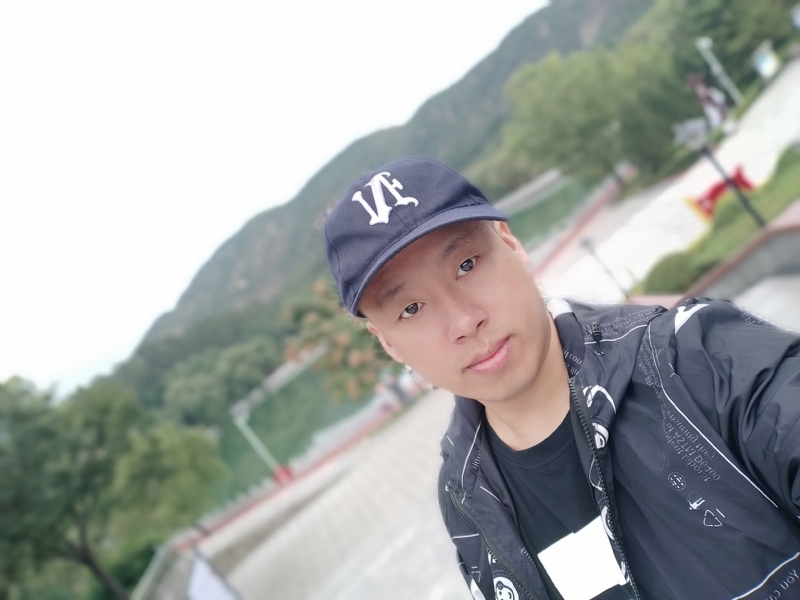 阳光的第一张照片--大庆相亲服务中心