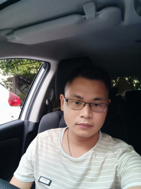 水明的第二张照片--大庆相亲服务中心