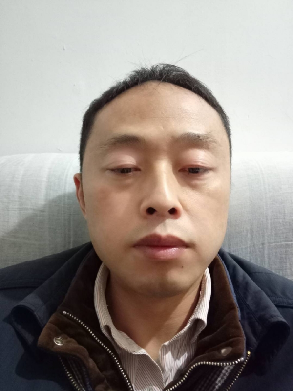 阳光的第一张照片--大庆相亲服务中心