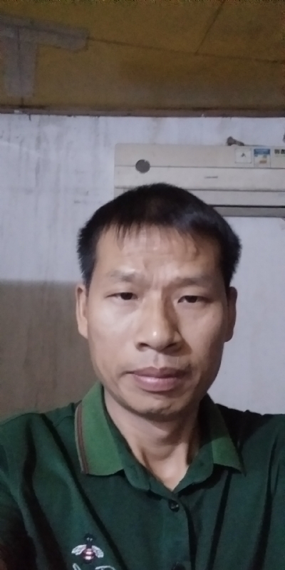 执着跋涉的第三张照片--大庆相亲服务中心
