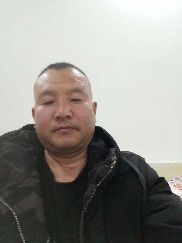 肖小江的第一张照片--大庆相亲服务中心