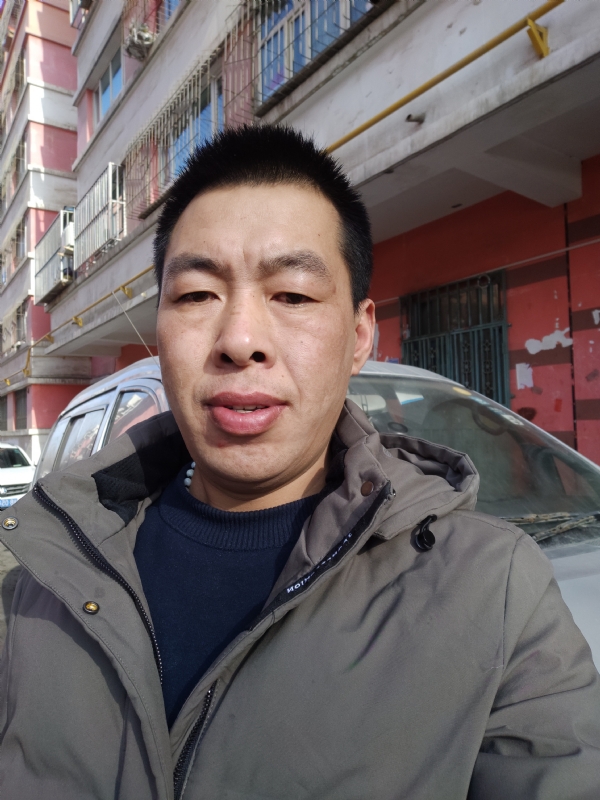 华哥的第二张照片--大庆相亲服务中心