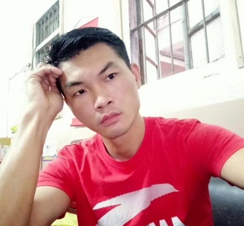 英俊的台灯的第一张照片--大庆相亲服务中心