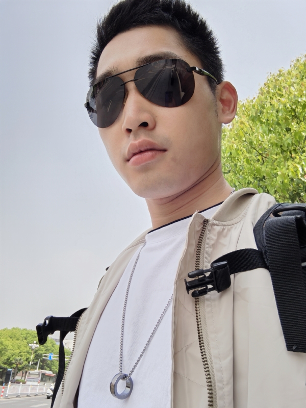 残花落陌,的第一张照片--大庆相亲服务中心