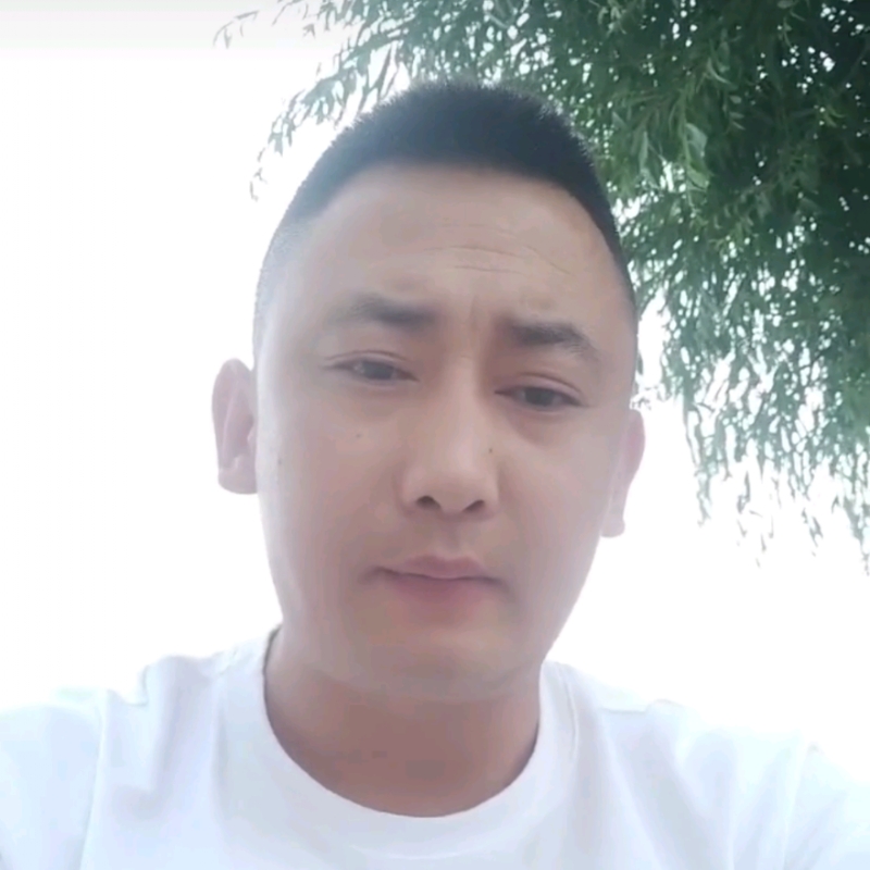 潇洒的第一张照片--大庆相亲服务中心