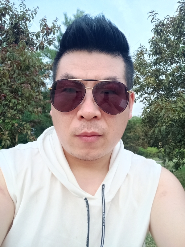 等风来的第二张照片--大庆相亲服务中心