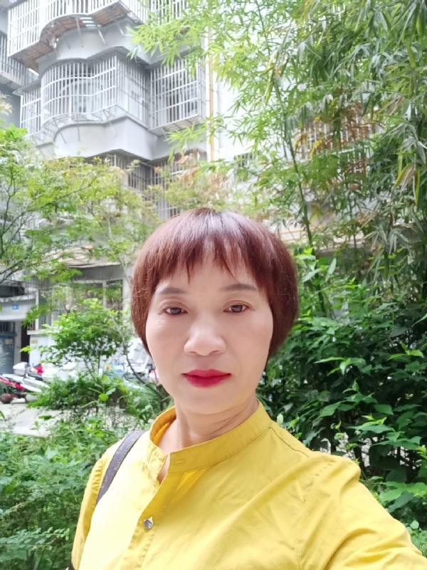 小瓶子的第二张照片--大庆相亲服务中心