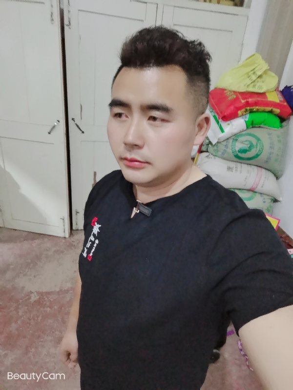 阿杰的第一张照片--大庆相亲服务中心