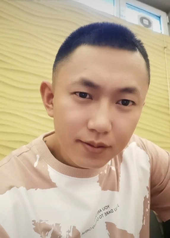 爱意随风起的第一张照片--大庆相亲服务中心