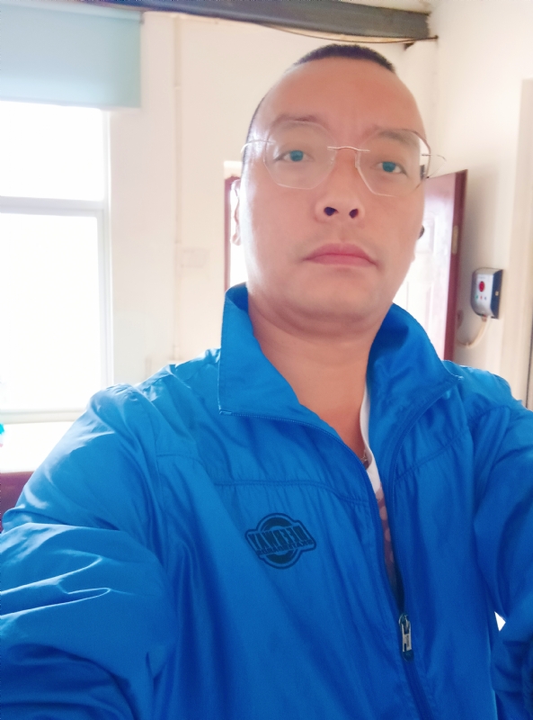 通海混混的第一张照片--大庆相亲服务中心