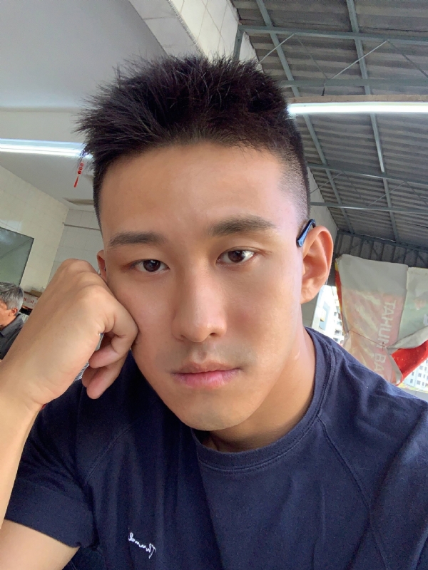 相见恨晚的第二张照片--大庆相亲服务中心