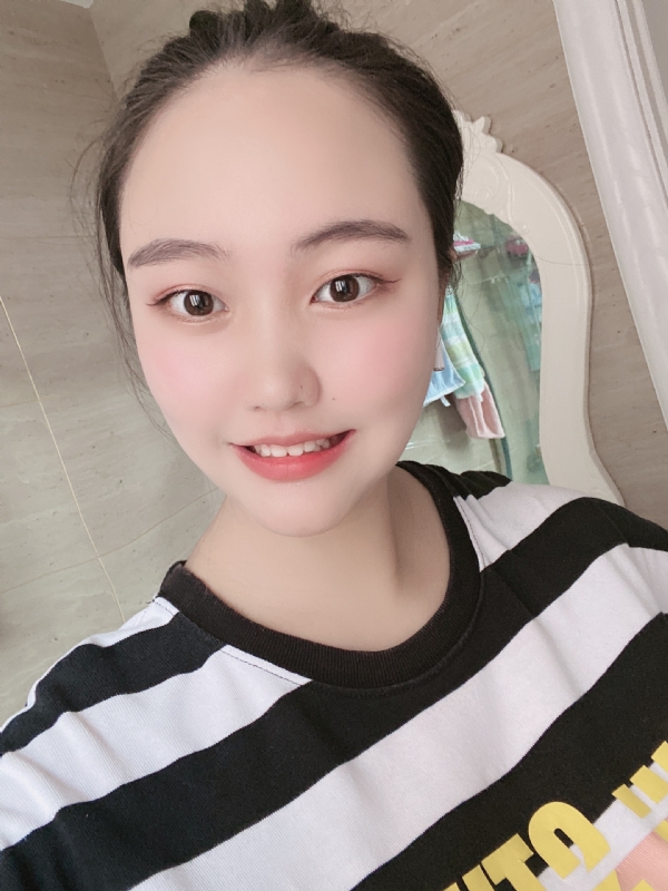 灵儿的第二张照片--大庆相亲服务中心