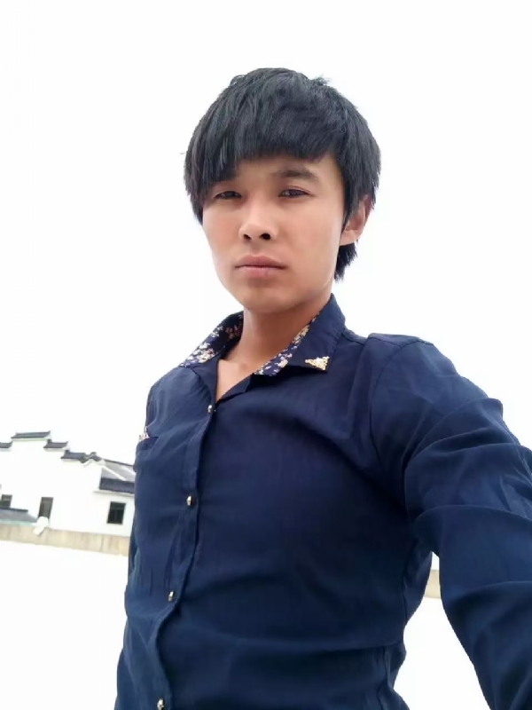 庸人自扰的第一张照片--大庆相亲服务中心