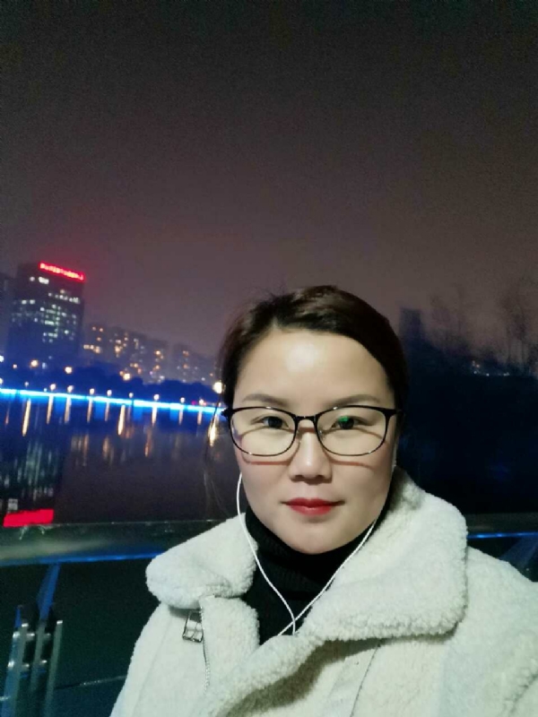 小英的第一张照片--大庆相亲服务中心
