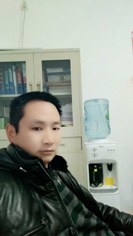 蓝色棒棒糖的第一张照片--大庆相亲服务中心