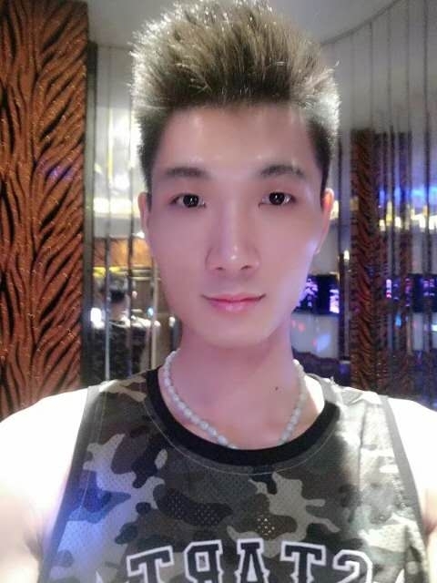 人生如戏的第一张照片--大庆相亲服务中心