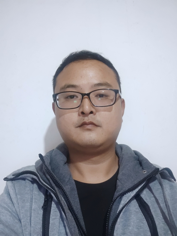 爱在一瞬间的第一张照片--大庆相亲服务中心