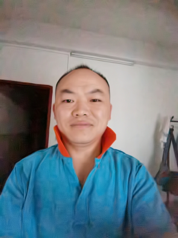 与子携老的第四张照片--大庆相亲服务中心