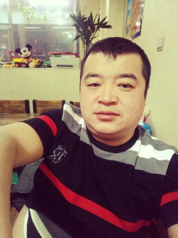 老实人的第一张照片--大庆相亲服务中心