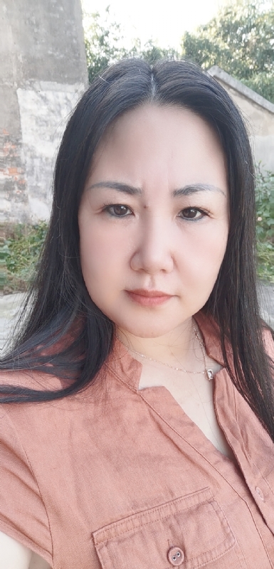乖乖一女的第一张照片--大庆相亲服务中心