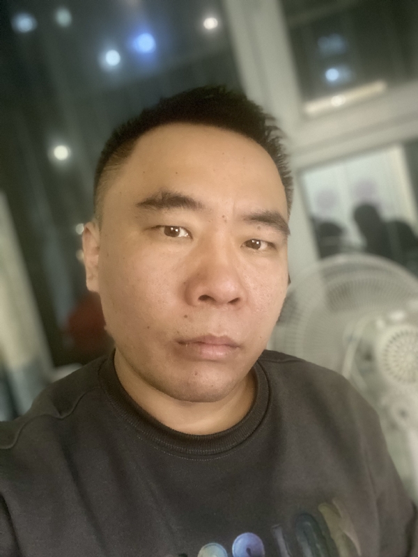 云的第三张照片--大庆相亲服务中心