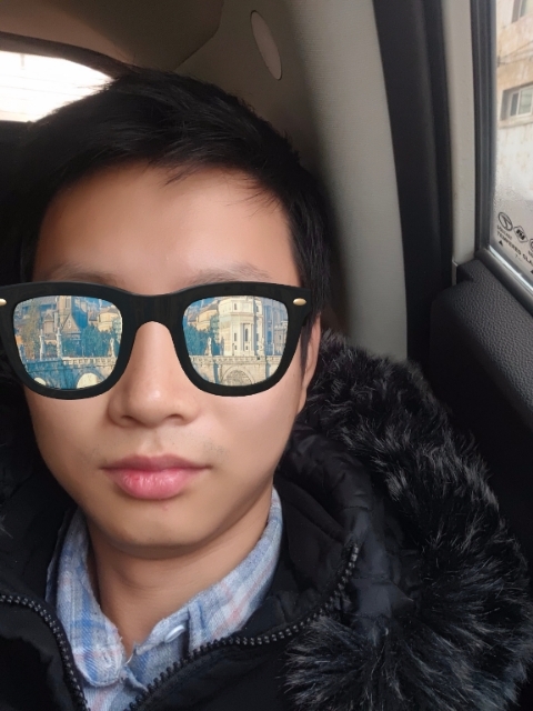 请问揉揉头的第一张照片--大庆相亲服务中心