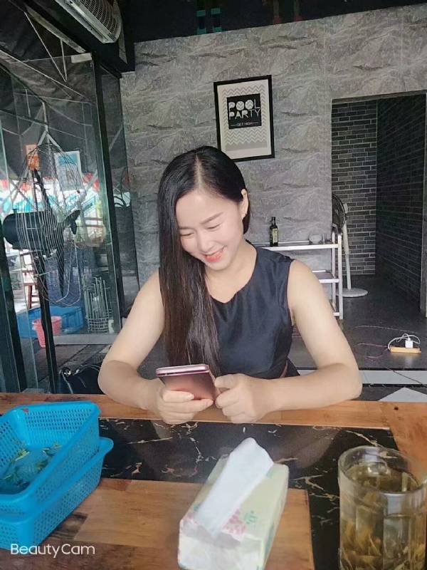 如不坚强弱给谁看的第一张照片--大庆相亲服务中心