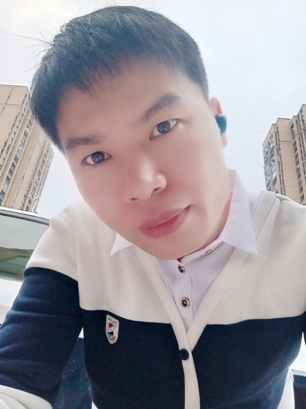雨霁月清风的第二张照片--大庆相亲服务中心