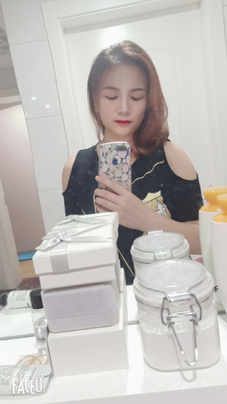 刘莲酥的第四张照片--大庆相亲服务中心