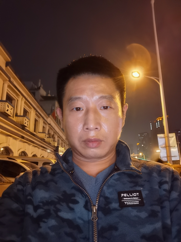 偷偷说的第一张照片--大庆相亲服务中心