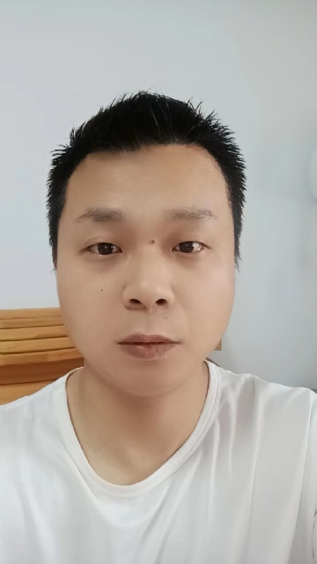 阳光的第一张照片--大庆相亲服务中心