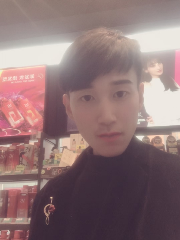 唯美的爱情故事的第一张照片--大庆相亲服务中心