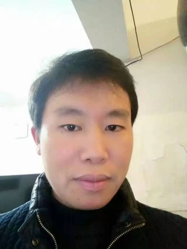 擎天柱的第三张照片--大庆相亲服务中心