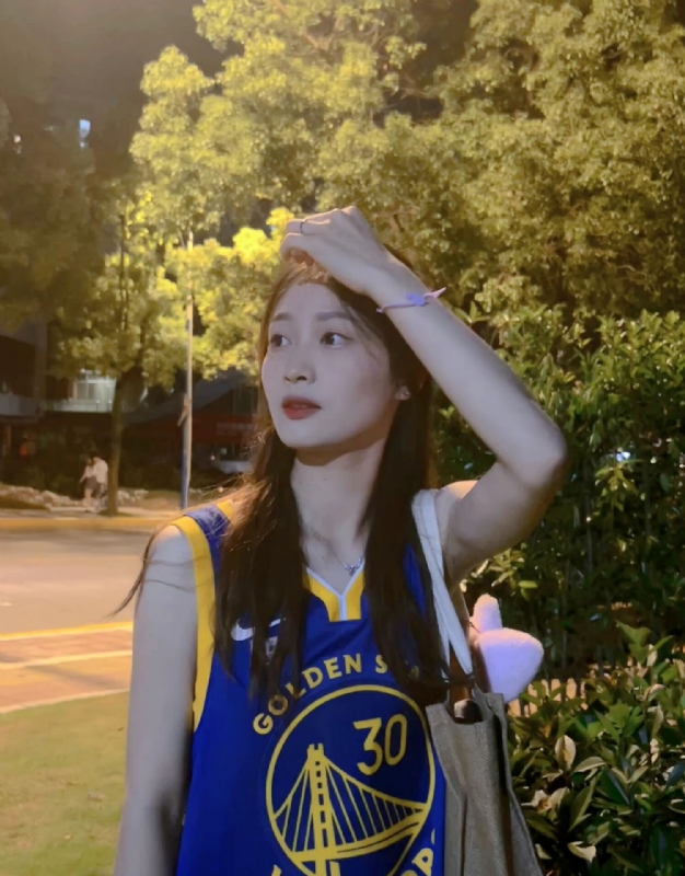 小趴菜的第三张照片--大庆相亲服务中心