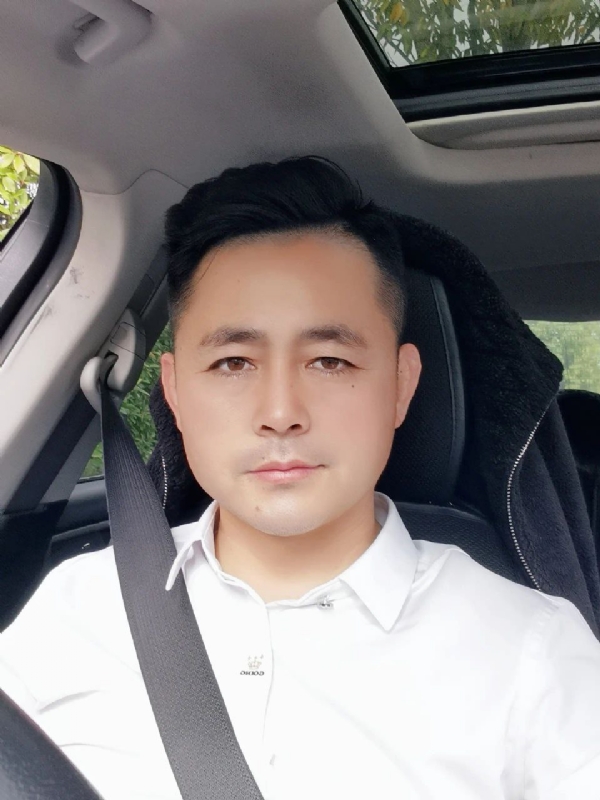 阿华大人的第一张照片--大庆相亲服务中心
