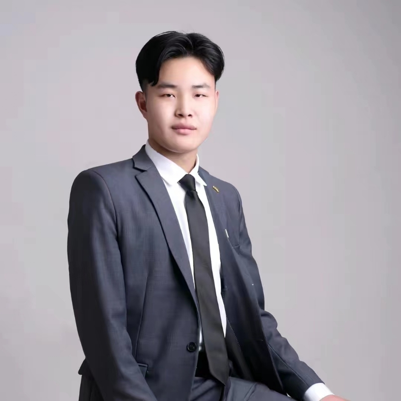 孤独的狼的第一张照片--大庆相亲服务中心