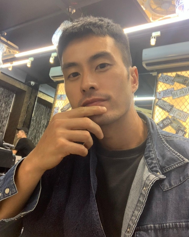 伟业强哥的第一张照片--大庆相亲服务中心