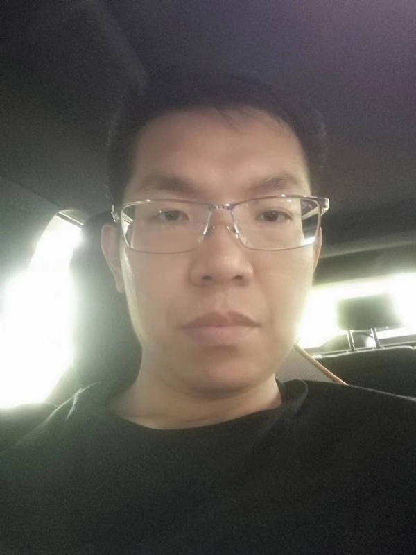 小黑包的第一张照片--大庆相亲服务中心