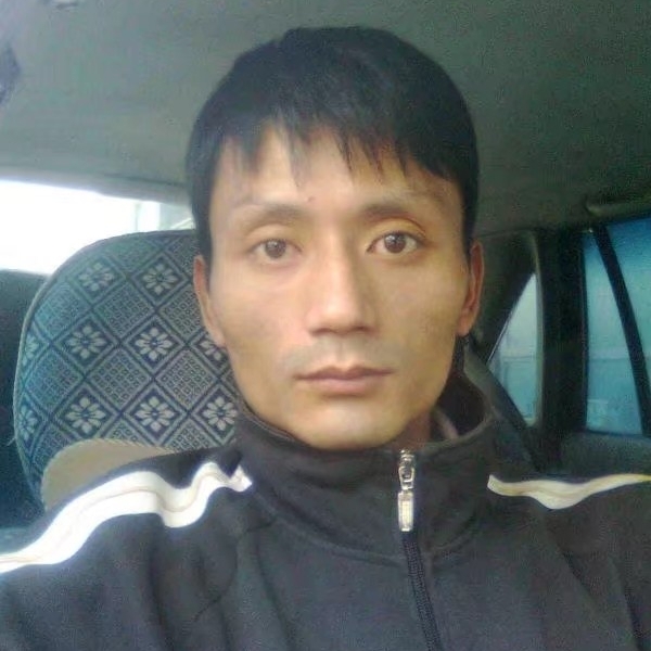 易心的第一张照片--大庆相亲服务中心