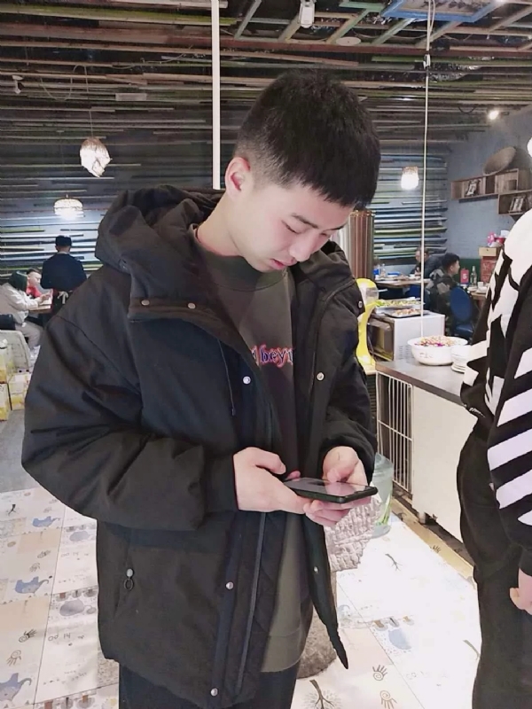 小赵的第一张照片--大庆相亲服务中心