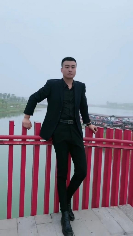 Albert的第一张照片--大庆相亲服务中心