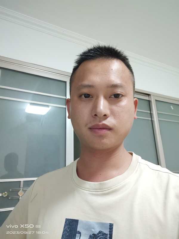 小yan同学的第一张照片--大庆相亲服务中心