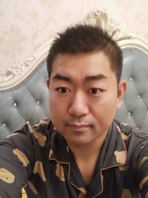 曾经的第一张照片--大庆相亲服务中心