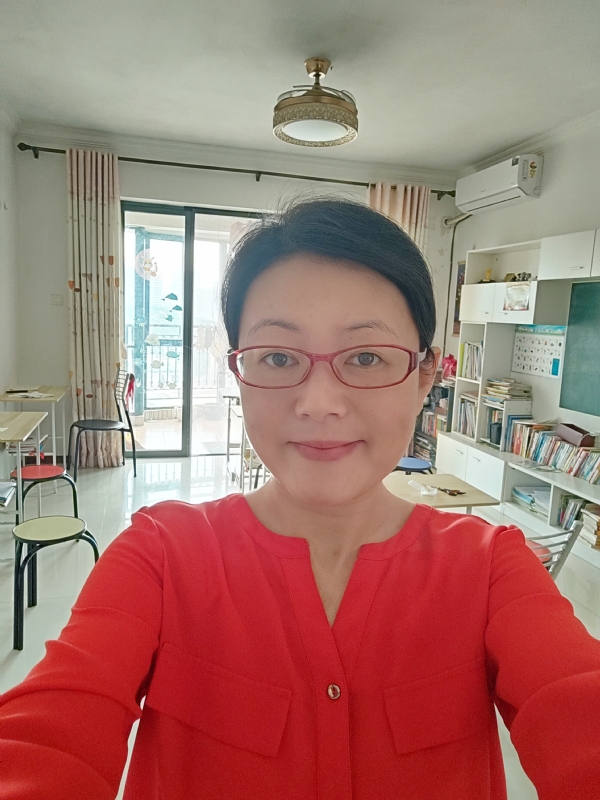 丽华的第二张照片--大庆相亲服务中心
