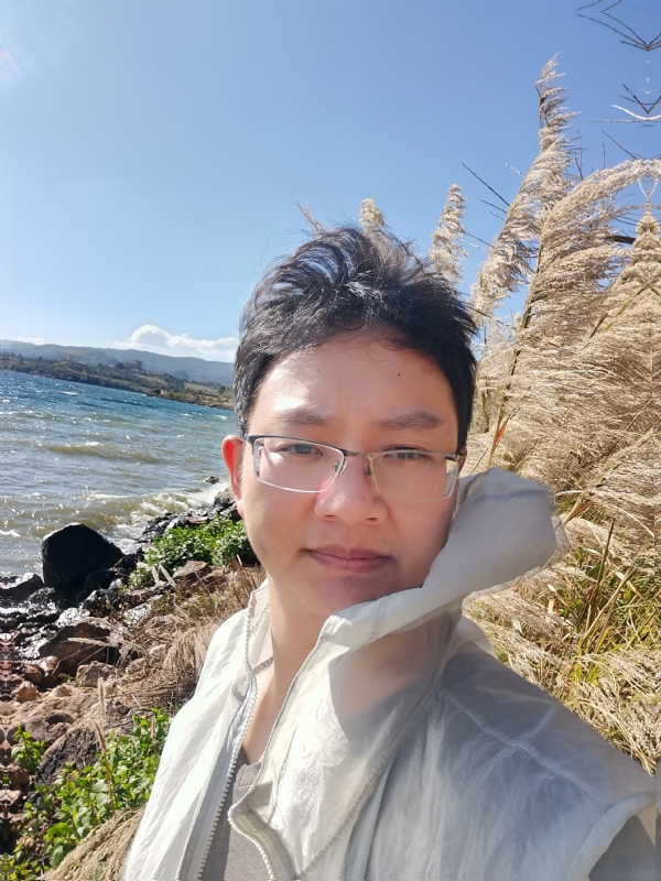 梅安歌的第一张照片--大庆相亲服务中心