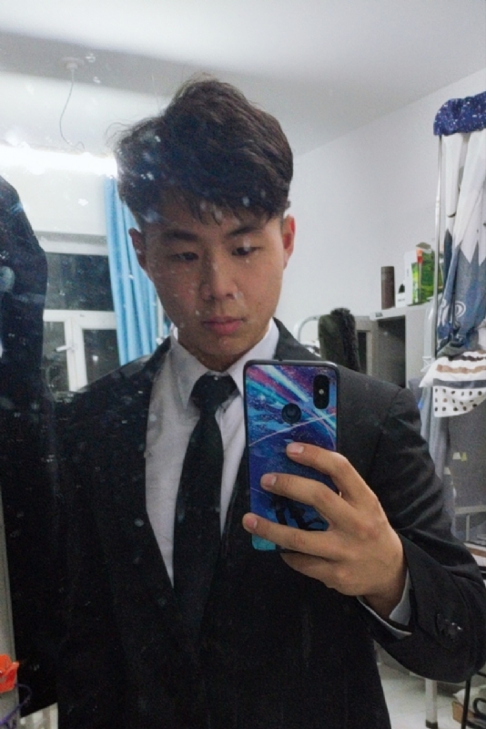 景湛的第一张照片--大庆相亲服务中心