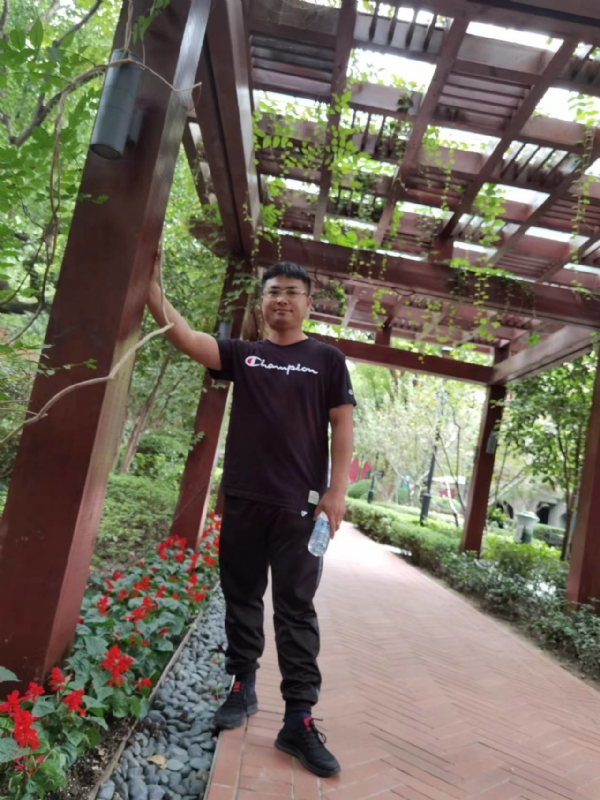 会飞的鱼的第一张照片--大庆相亲服务中心