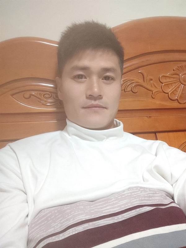 网球罗的第四张照片--大庆相亲服务中心